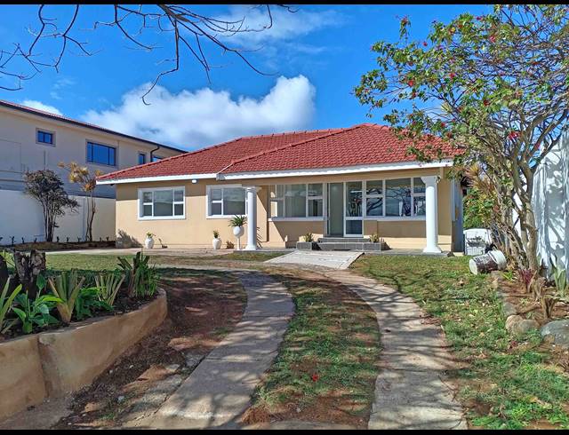 3 BEDROOM HOUSE FOR SALE IN BLUFF